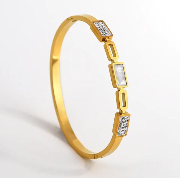 Gold Luxury Pearl Stone Cubic Zirconia Bracelet
