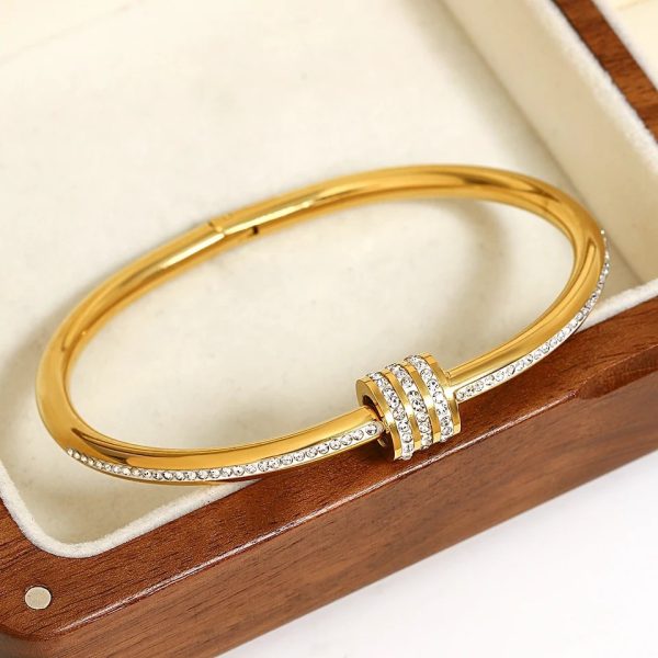 Luxury Gold Triple Row Detail Bracelet